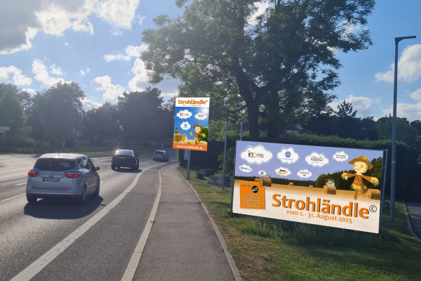Straßenplakat und Bauzaun Ortseingang